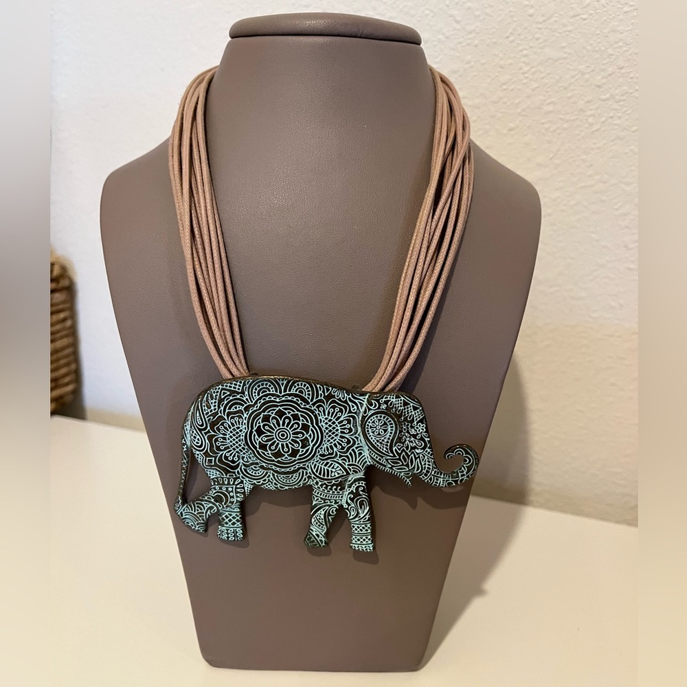 Elephant corded necklace - gorgeous and in fantastic condition